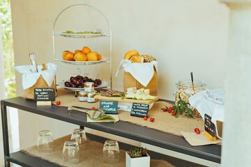 Breakfast buffet