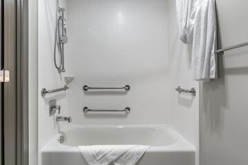 Deep soaking bathtub