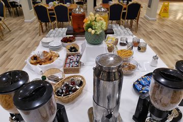 Breakfast buffet