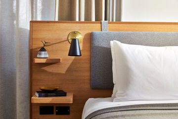 Room 15 of 32