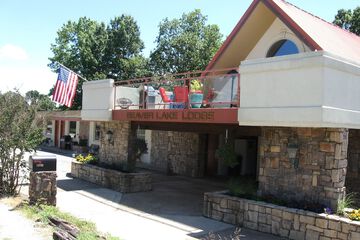 Beaver Lake Lodge