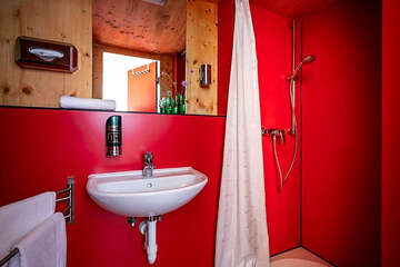 Photo 36