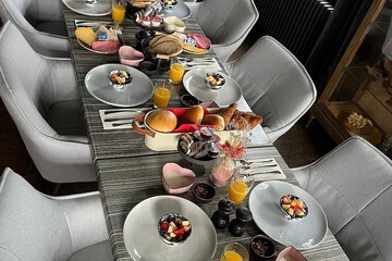 Breakfast meal
