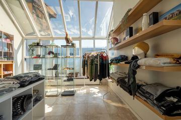 Gift shop