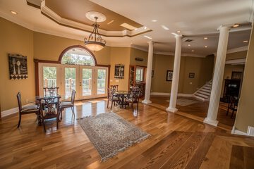 Hotel Interior 4 of 35