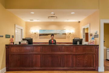 Check-in/check-out kiosk