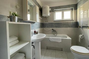 Photo 36