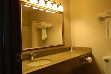 Room 7 of 38