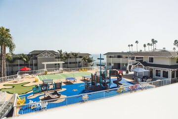 Hotel Exterior 46 of 55