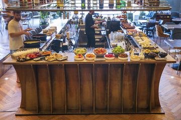 Breakfast buffet