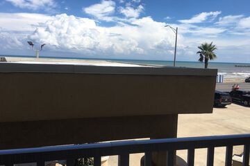 Terrace/Patio 25 of 27