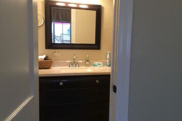 Bathroom sink
