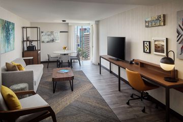 Room 30 of 64