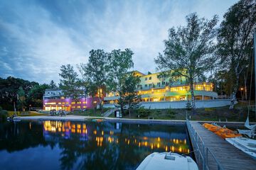 Front of property - evening/night