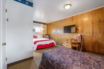 Room 107 of 212