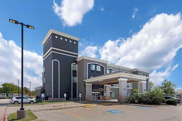 Quality Inn & Suites