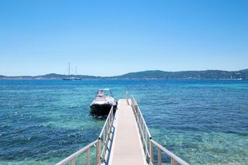 Dock