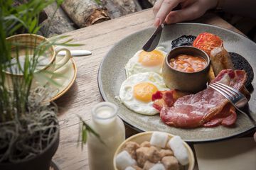 Breakfast meal