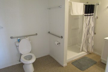 Room 52 of 124