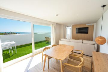 Beach/ocean view