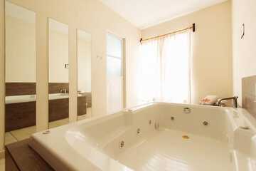 Private spa tub