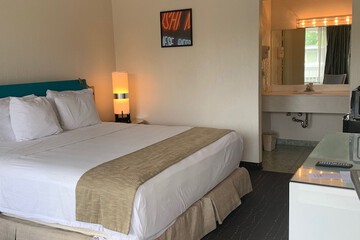 Room 29 of 90