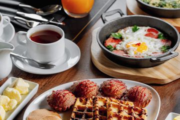 Breakfast meal