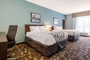 Room 25 of 41