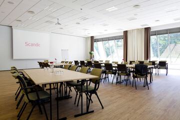 Meeting facility