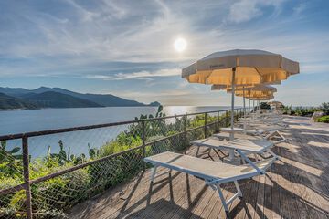Sundeck