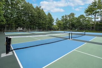 Tennis court