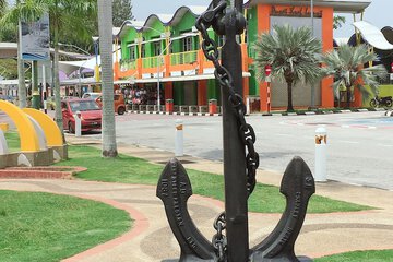 Shopping mall