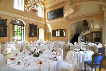 Indoor wedding