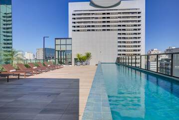 Rooftop pool