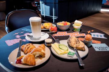 Breakfast buffet