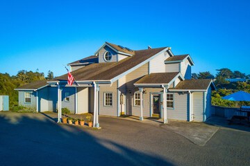 Front of property - evening/night