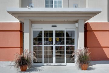 Candlewood Suites Salina by IHG