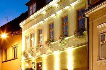 Front of property - evening/night