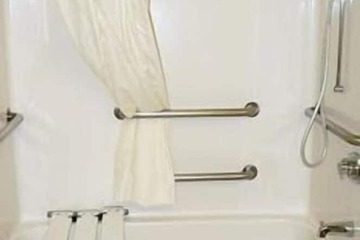 Portable bathtub seat