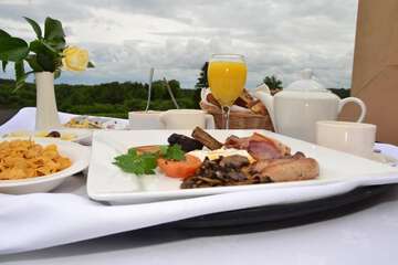 Breakfast meal