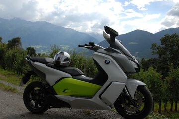 Scooter/moped