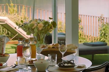 Room service - dining
