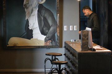 Concierge desk