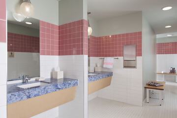 Bathroom sink