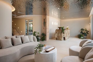 Spa reception