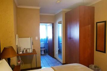 Photo 43