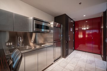 Private kitchenette