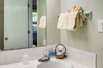 Bathroom sink