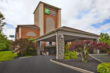 Holiday Inn Express & Suites Milford by IHG