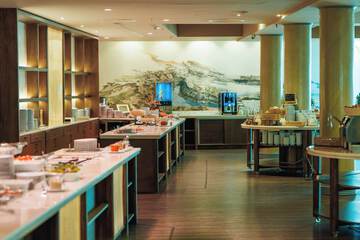 Breakfast buffet
